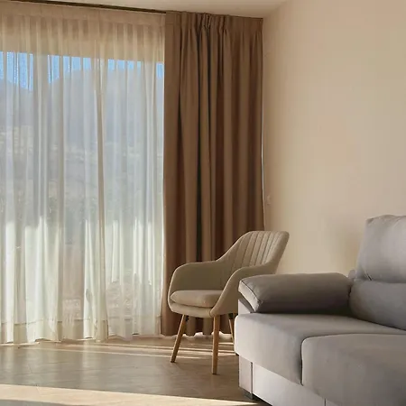 El Balcon De Потес