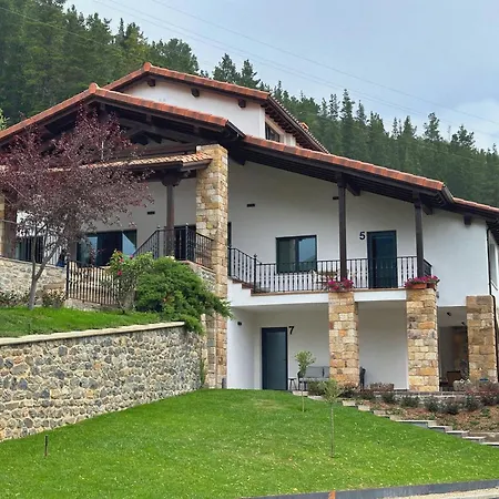 Hotel apartamentowy El Balcon De Potes