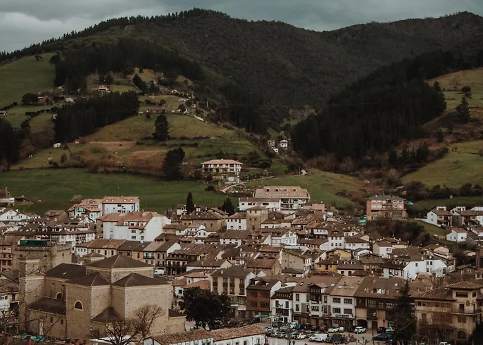 Aparthotel El Balcon De Potes