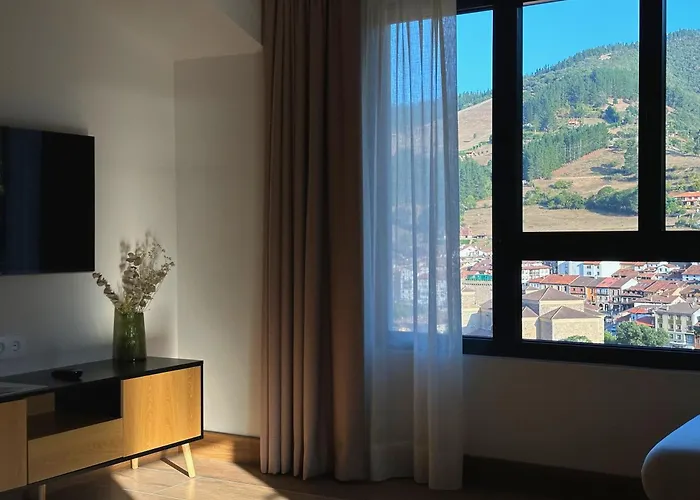 Aparthotel El Balcon De Potes